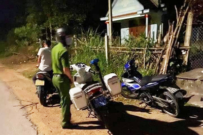 Quảng Nam: Truy tìm đối tượng chặn đường đâm một phụ nữ trọng thương