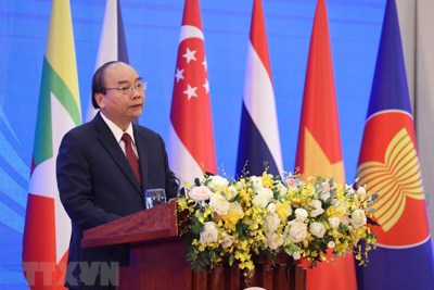 Thủ tướng Nguyễn Xuân Phúc: Đoàn kết và tự cường, ASEAN sẽ vững vàng vượt lên các thách thức
