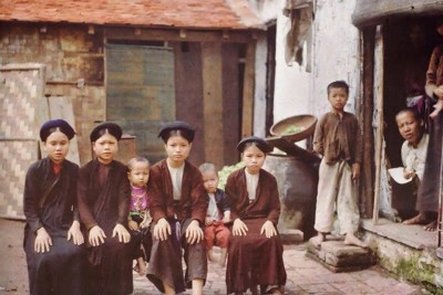 Vẻ đẹp giản dị của phụ nữ Việt Nam những năm 1910