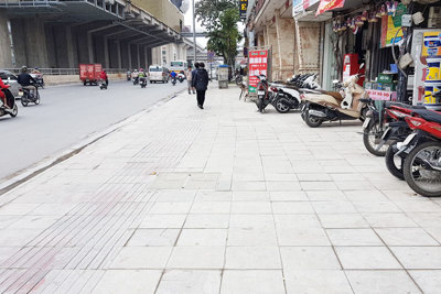 Hà Nội: Yêu cầu các quận, huyện lựa chọn đúng vật tư lát vỉa hè