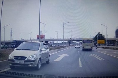 Xử lý lái xe đi ngược chiều trên cao tốc Hà Nội - Bắc Giang