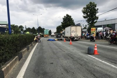 Tai nạn giao thông mới nhất hôm nay 20/9: 2 công nhân tử vong dưới bánh xe container