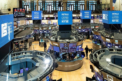 Thị trường tài chính sẽ chịu tác động như thế nào khi ông Trump mắc Covid-19?