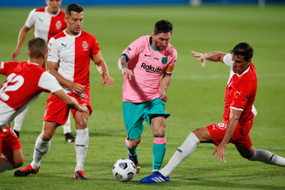 Tin tức thể thao mới nhất hôm nay 17/9: Neymar bị treo giò 2 trận, Messi lập cú đúp trong trận thắng 3-1 của Barcalona