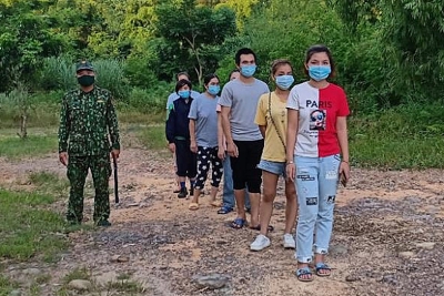 Quảng Ninh: Bắt giữ 8 người nhập cảnh trái phép vào Việt Nam