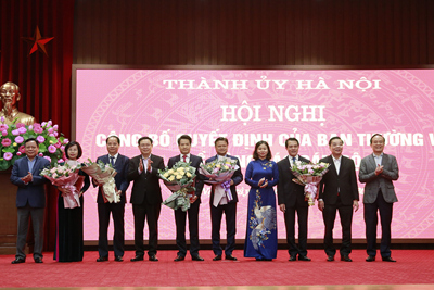 Thành ủy Hà Nội công bố các quyết định về công tác cán bộ