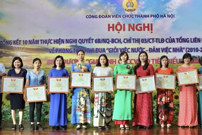 Biểu dương nữ cán bộ, công chức, viên chức thành phố Hà Nội “Giỏi việc nước, đảm việc nhà”