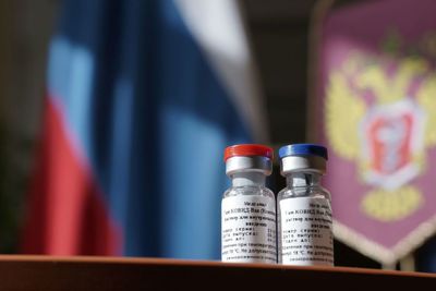 Nhược điểm chung trong vaccine ngừa Covid-19 của Nga và Trung Quốc