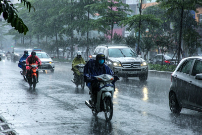 Thời tiết Hà Nội hôm nay 4/7: Ngày nắng, chiều tối mưa dông, nhiệt độ cao nhất 35 độ C