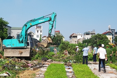 Quận Hoàng Mai tổ chức cưỡng chế thu hồi đất phục vụ xây trường học