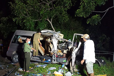Tai nạn thảm khốc khiến 8 người chết tại Bình Thuận sáng 21/7
