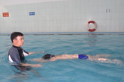 Hiệu quả từ phong trào dạy bơi cho học sinh