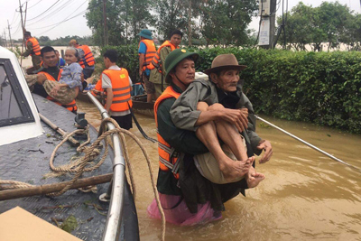 Quảng Trị: Mưa lũ diễn biến phức tạp, huy động mọi lực lượng cứu hộ, cứu nạn