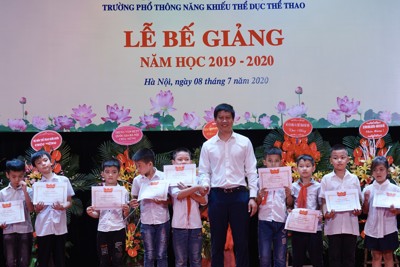 Trường Phổ thông Năng khiếu Thể dục thể thao Hà Nội bế giảng năm học 2019-2020
