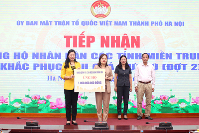 Mặt trận Tổ quốc TP Hà Nội tiếp nhận hơn 14,2 tỷ đồng ủng hộ Nhân dân các tỉnh miền Trung