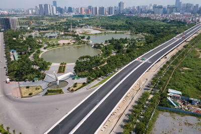Cận cảnh đường Vành đai 3 trên cao nối cầu Thăng Long - Mai Dịch đã hoàn thành 90%