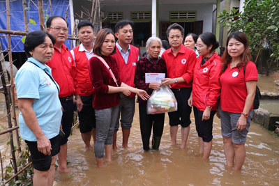 Kịp thời hỗ trợ người dân tỉnh Hà Tĩnh và Quảng Bình
