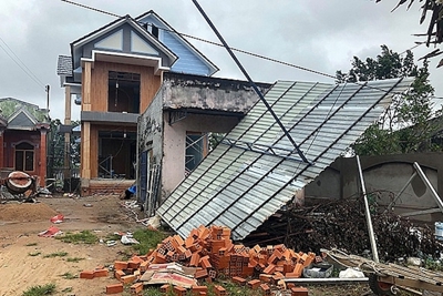 Thiệt hại do bão số 9: 57 người chết và mất tích, gần 90.000 nhà dân hư hỏng, tốc mái