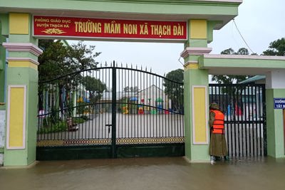 Phòng chống mưa lũ, Hà Tĩnh cho hơn 300.000 học sinh nghỉ học