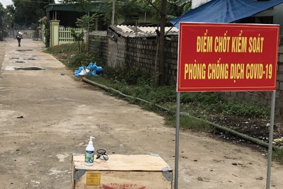 Ca mắc Covid-19 ở Thanh Hóa: Phong tỏa cả khu phố, đình chỉ công tác chủ tịch phường