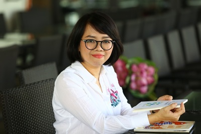Ra mắt phiên bản đặc biệt “Biển là trẻ con” của nhà văn, nhà báo Huỳnh Mai Liên