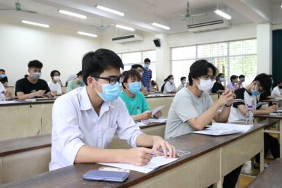 Trường Đại học Bách khoa Hà Nội lên tiếng việc nhiều sinh viên “hụt” vì thiếu điểm học bạ