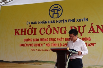 Phú Xuyên gắn biển công trình chào mừng Đại hội Đảng bộ huyện lần thứ XXV, nhiệm kỳ 2020 - 2025