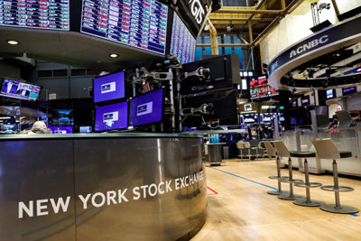 Chứng khoán Mỹ: Cổ phiếu công nghệ bị bán tháo, S&P 500 đứt mạch thăng hoa