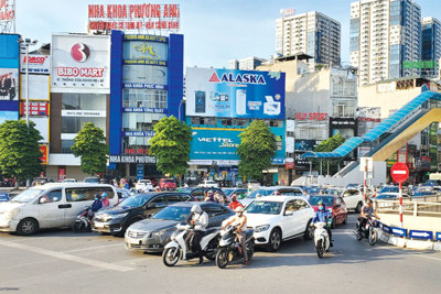 Tiếp bài “Giao thông tại nút giao Nguyễn Trãi - Khuất Duy Tiến: Rối như canh hẹ”: Cảnh sát giao thông nêu bất cập tại nút giao 3 tầng