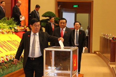 Chủ tịch UBND tỉnh Bình Định được bầu giữ chức Bí thư Tỉnh ủy