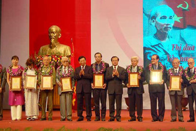 Trao danh hiệu “Công dân Thủ đô ưu tú": Đặc sản riêng của Hà Nội