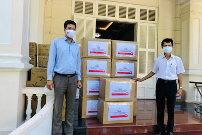 Tập đoàn BRG và ngân hàng SeABank ủng hộ 1 tỷ đồng và 20.000 khẩu trang cho Đà Nẵng phòng chống dịch Covid-19