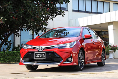 Giá xe ô tô hôm nay 31/8: Toyota Corolla Altis ra mắt phiên bản nâng cấp