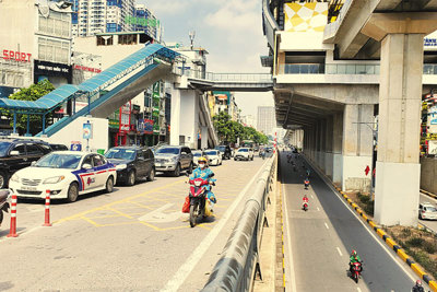 Nút giao Nguyễn Trãi - Khuất Duy Tiến: Ùn tắc vì quá nhiều điểm mở gây xung đột