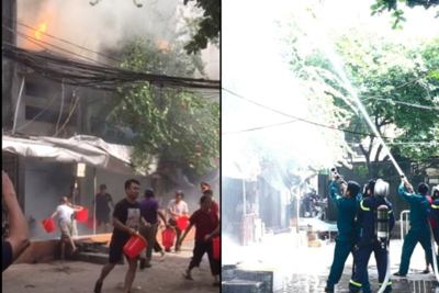 Hà Nội: Cháy giả định ngôi nhà 4 tầng đang xây, nhiều người mắc kẹt được cứu thoát