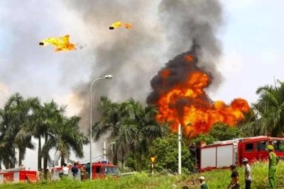 Thông tin mới nhất về vụ cháy nhà kho ở cảng Đức Giang, quận Long Biên