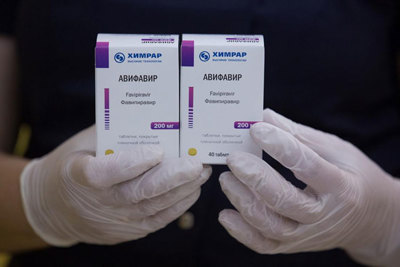 Nga cấp phép thuốc Coronavir điều trị Covid-19, Tổng thống Brazil bị kiện vì nhiễm SARS-CoV-2 vẫn bỏ khẩu trang