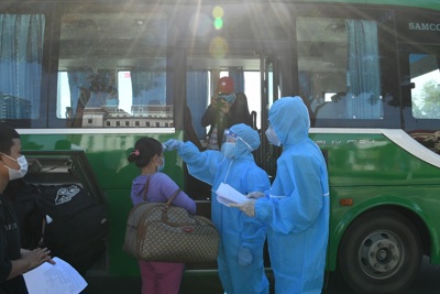 Quảng Ngãi: Tiếp tục đón công dân từ vùng dịch trở về