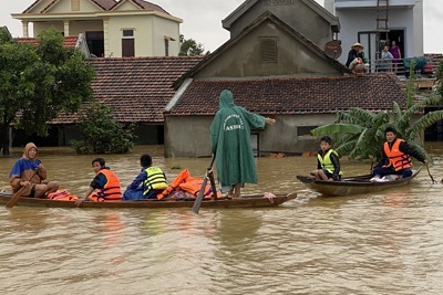 Hướng về đồng bào vùng lũ