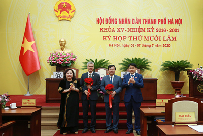 Bầu bổ sung chức vụ Ủy viên UBND TP Hà Nội đối với ông Võ Nguyên Phong và Nguyễn Hồng Sơn