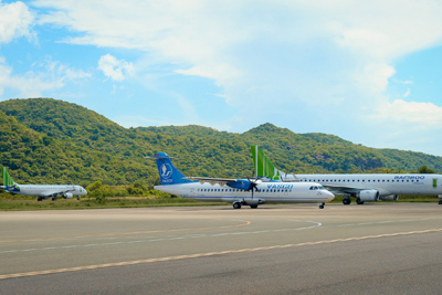 Khai trương 3 đường bay thẳng, Bamboo Airways tặng 1 tỷ đồng tiền mặt hỗ trợ hộ nghèo Côn Đảo