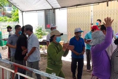 Dỡ phong tỏa khu dân cư có bệnh nhân Covid-19 trong cộng đồng đầu tiên ở Quảng Ngãi