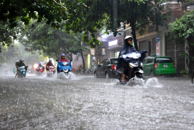 Thời tiết hôm nay 19/8: Các tỉnh miền Bắc và Hà Nội tiếp tục mưa lớn, nguy cơ ngập úng cục bộ