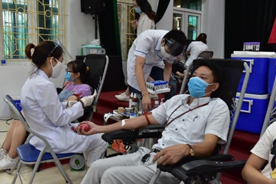 Ngày hội hiến máu phường Mai Dịch: Vận động được gần 400 đơn vị máu