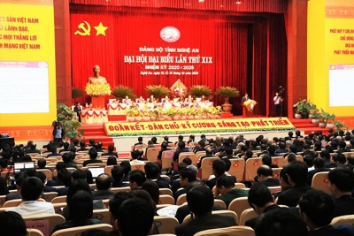 Thủ tướng Nguyễn Xuân Phúc dự Đại hội đại biểu Đảng bộ tỉnh Nghệ An lần thứ XIX