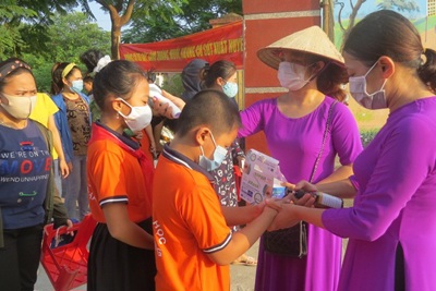 Niềm vui ngày đến lớp của học sinh trường Tiểu học Đại Thắng (huyện Phú Xuyên)