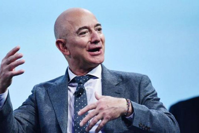 Jeff Bezos: Tỷ phú đầu tiên có tài sản đạt tới 200 tỷ USD