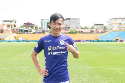 Gia nhập Hà Nội FC, tiền vệ Tấn Tài hết lời khen ngợi đội bóng mới