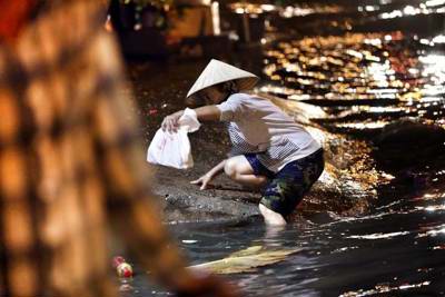 TP Hồ Chí Minh: Vì sao cứ mưa là ngập?