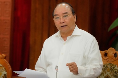 Thủ tướng Nguyễn Xuân Phúc: Cần sớm có giải pháp để ổn định cuộc sống người dân